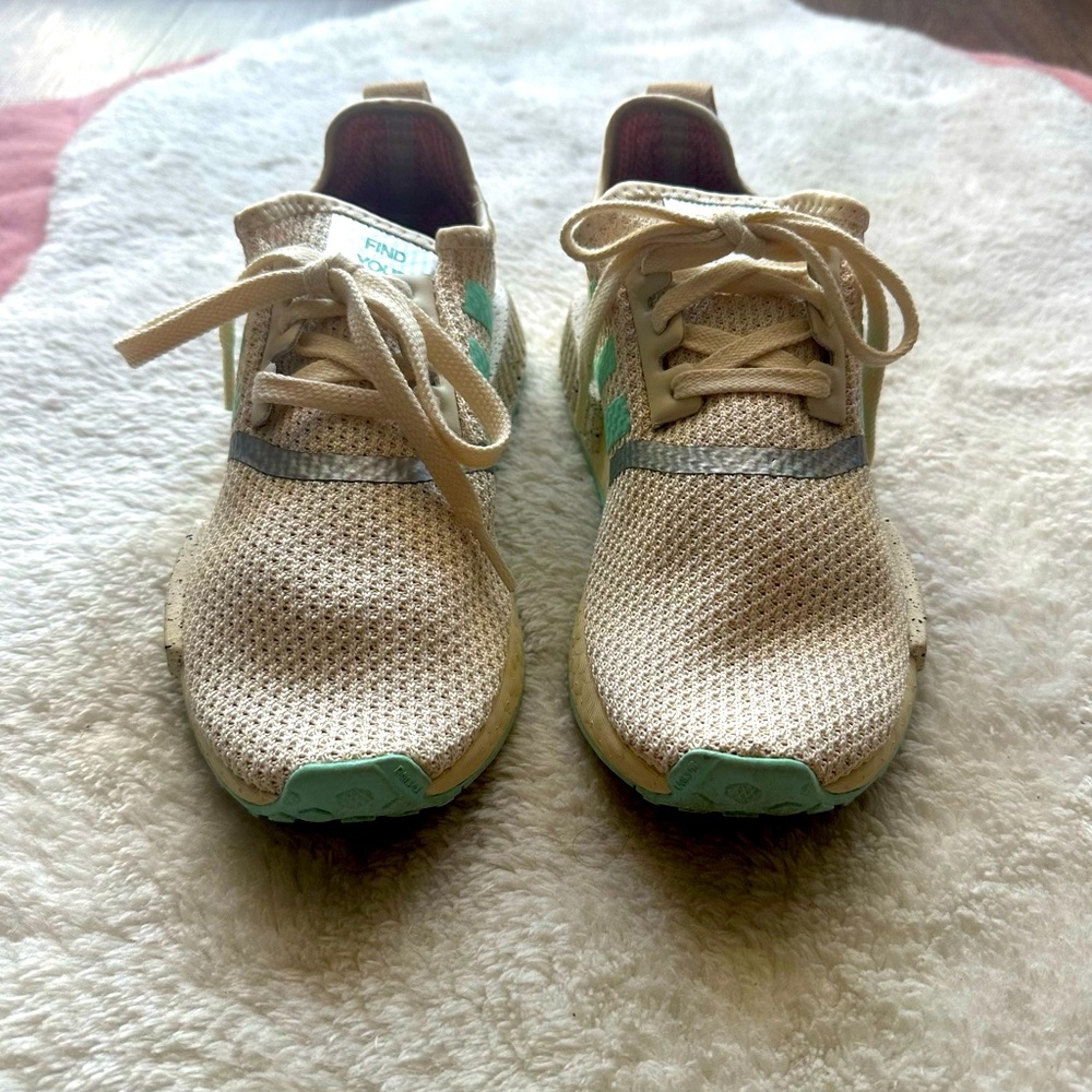 Adidas Cream and Mint Sneakers - Picture 8 of 10